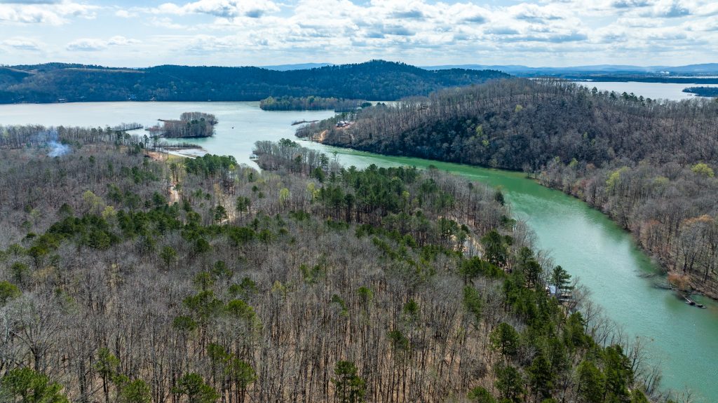 Photo of 45-ac-of-waterfront-lots-on-little-river-weiss-lake-cherokee-co-al-auction