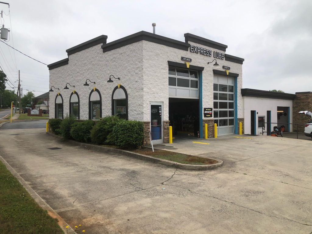 Photo of commercial-building-on-large-lot-cartersville-bartow-co-ga-auction