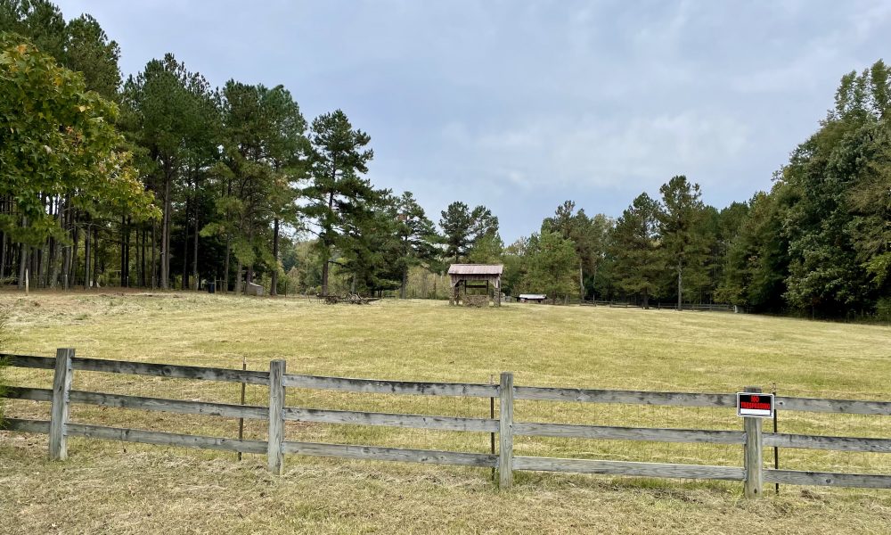 Photo of Real Estate: 1889 Buttermilk Rd Cave Spring, Ga