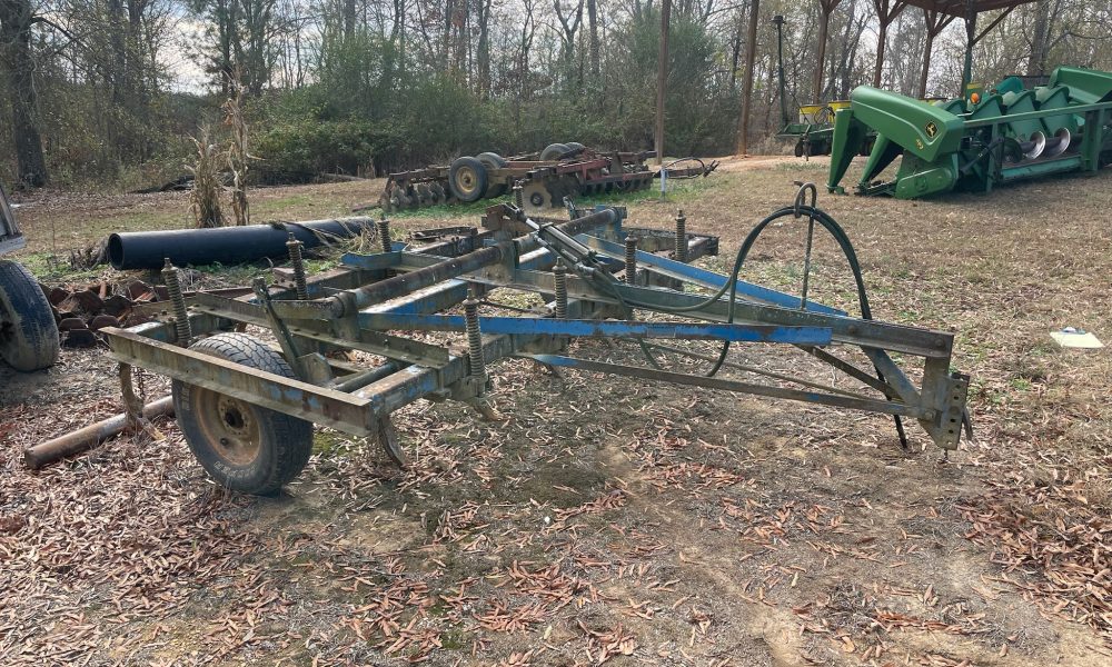 Photo of FORD MOUNTED 9 SHANK CHISEL PLOW WITH 3-PTH