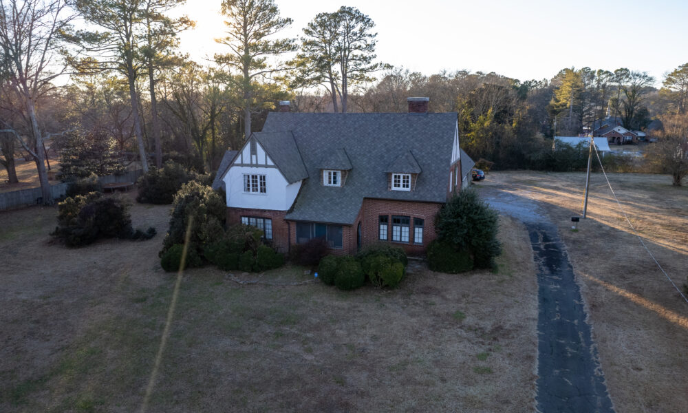 Photo of 2-Story Home located at 530 E WASHINGTON ST SUMMERVILLE, GA 30747 (#00S3500000031)