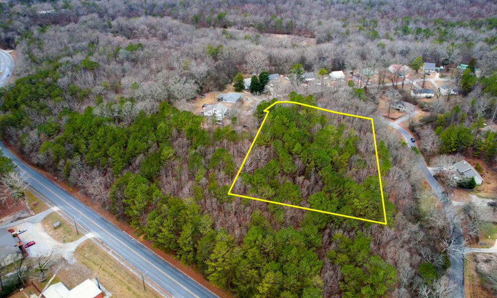 Photo of Large Lot located on RIDGE ST TRION, GA 30753 (#00T020000002700A)