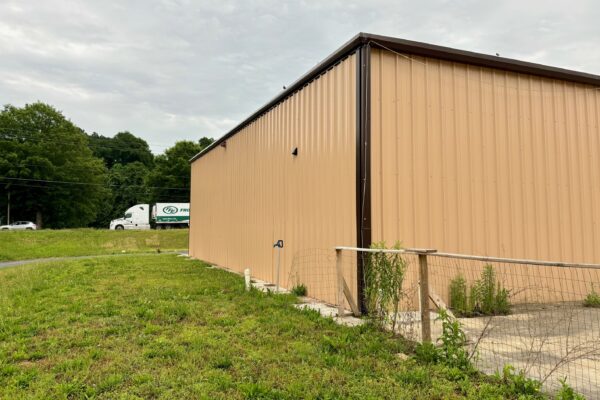 Photo of 18000%c2%b1-sq-ft-office-warehouse-building-lithonia-dekalb-county-ga-online-auction