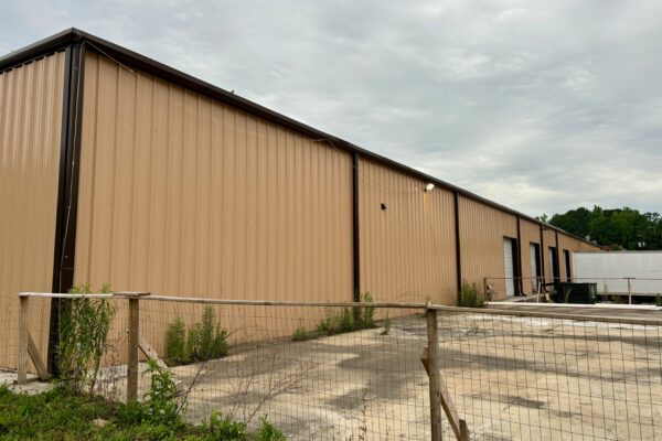 Photo of 18000%c2%b1-sq-ft-office-warehouse-building-lithonia-dekalb-county-ga-online-auction