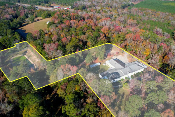 Photo of commercial-facility-on-6-3%c2%b1-acres-oconee-washington-county-ga-auction