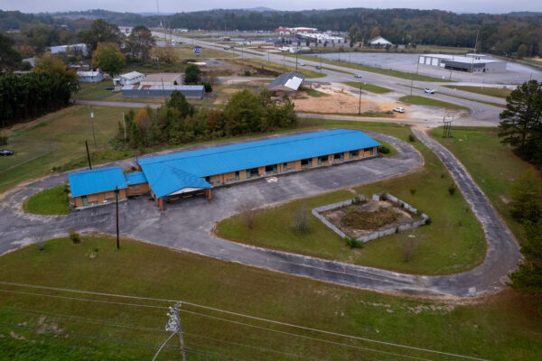 Photo of 24-room-motel-on-2-6%c2%b1-acres-piedmont-al-auction