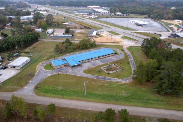 Photo of 24-room-motel-on-2-6%c2%b1-acres-piedmont-al-auction