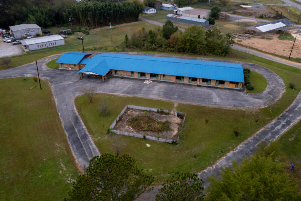 Photo of 24-room-motel-on-2-6%c2%b1-acres-piedmont-al-auction