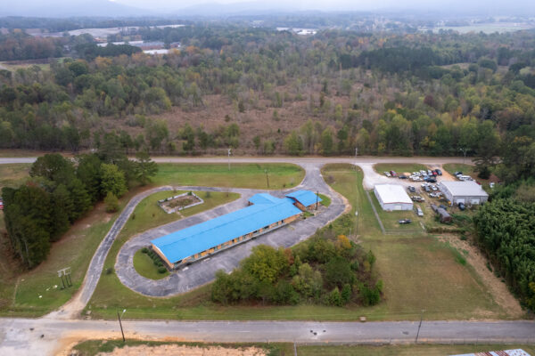 Photo of 24-room-motel-on-2-6%c2%b1-acres-piedmont-al-auction