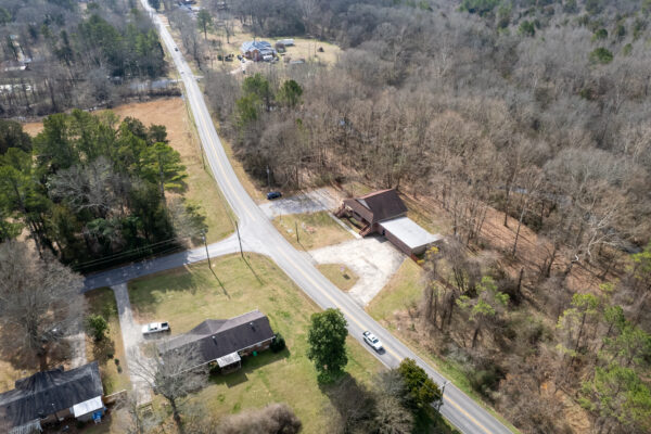 Photo of large-commercial-professional-building-on-1-23-acre-lot-cedartown-ga-auction