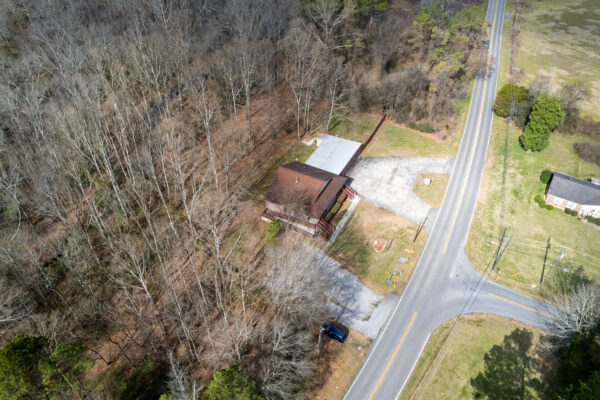 Photo of large-commercial-professional-building-on-1-23-acre-lot-cedartown-ga-auction