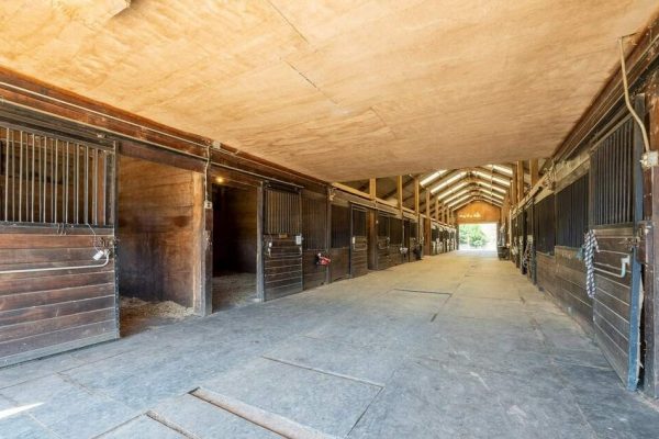 Photo of 34-acre-premier-equestrian-facility-austell-cobb-county-ga-auction