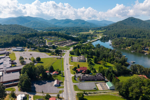 Photo of 9000-sf-commercial-building-in-hiawassee-towns-county-ga-auction
