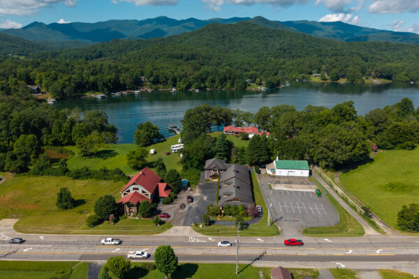 Photo of 9000-sf-commercial-building-in-hiawassee-towns-county-ga-auction