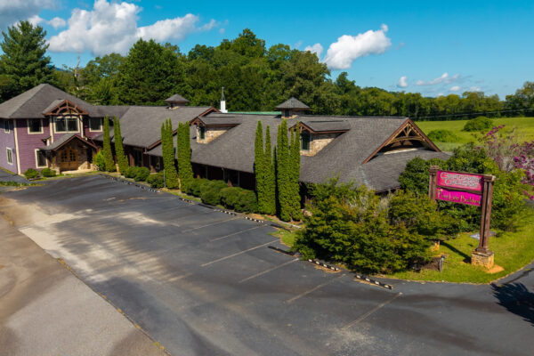 Photo of 9000-sf-commercial-building-in-hiawassee-towns-county-ga-auction