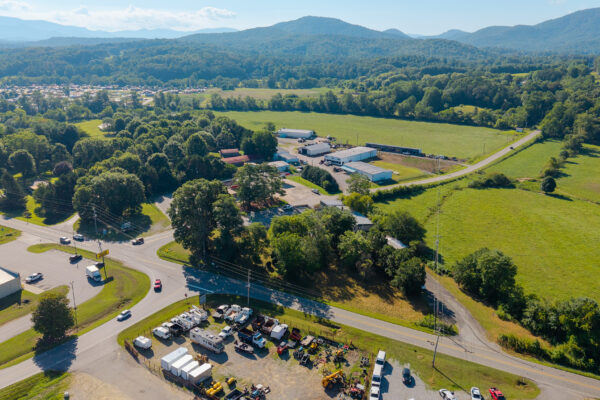 Photo of 3700-sf-convenience-store-blairsville-union-county-ga-auction