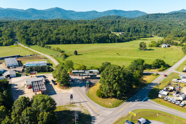 Photo of 3700-sf-convenience-store-blairsville-union-county-ga-auction