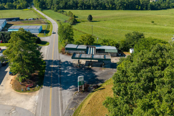 Photo of 3700-sf-convenience-store-blairsville-union-county-ga-auction