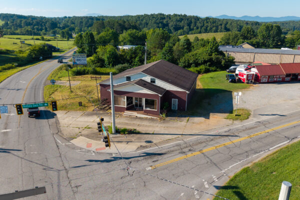 Photo of 3150-sf-convenience-store-located-in-blairsville-union-county-ga-auction