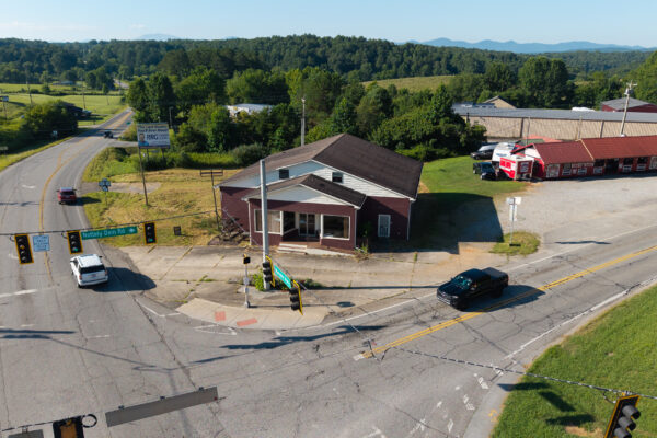 Photo of 3150-sf-convenience-store-located-in-blairsville-union-county-ga-auction
