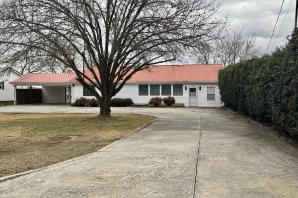 Photo of home-with-dock-on-weiss-lake-cedar-bluff-al-auction