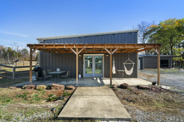 Photo of 3200-sf-multi-use-building-on-large-lot-cedar-bluff-al-auction