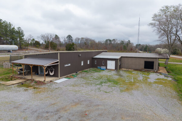 Photo of 3200-sf-multi-use-building-on-large-lot-cedar-bluff-al-auction