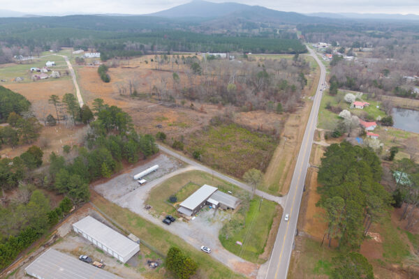 Photo of 3200-sf-multi-use-building-on-large-lot-cedar-bluff-al-auction