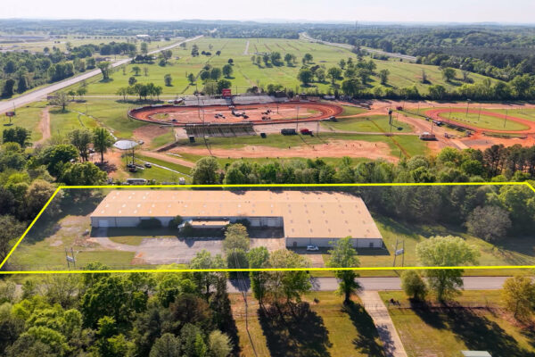 Photo of 42800-sf-industrial-facility-on-4-85%c2%b1-acres-talladega-al-online-auction