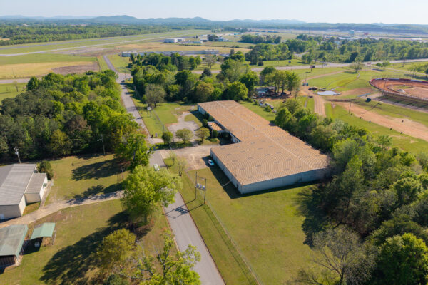 Photo of 42800-sf-industrial-facility-on-4-85%c2%b1-acres-talladega-al-online-auction