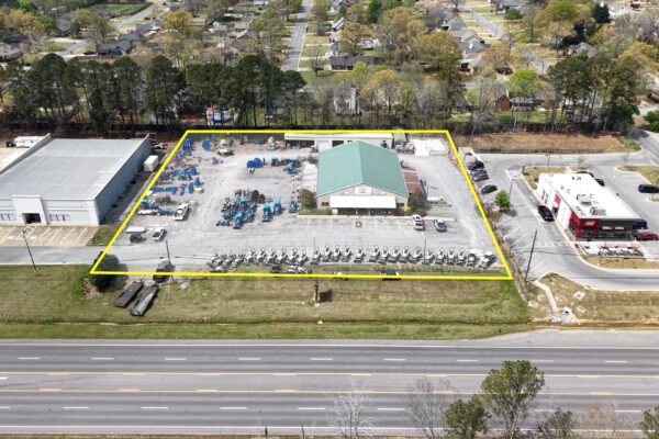 Photo of commercial-retail-building-on-2-14-acres-and-equipment-rome-floyd-county-ga-auction
