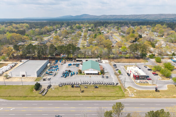 Photo of commercial-retail-building-on-2-14-acres-and-equipment-rome-floyd-county-ga-auction