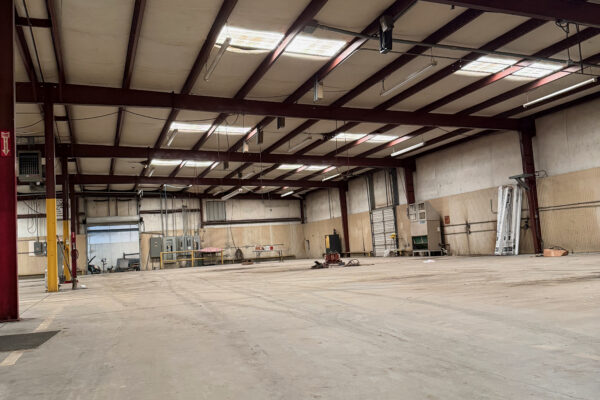 Photo of 42800-sf-industrial-facility-on-4-85%c2%b1-acres-talladega-al-online-auction