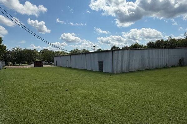 Photo of 42800-sf-industrial-facility-on-4-85%c2%b1-acres-talladega-al-online-auction