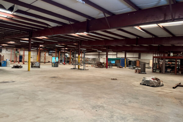 Photo of 42800-sf-industrial-facility-on-4-85%c2%b1-acres-talladega-al-online-auction