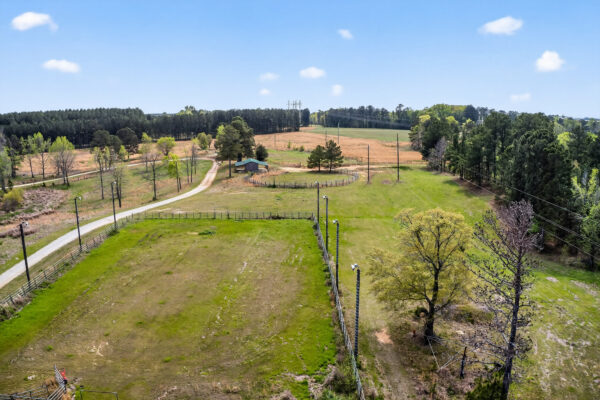 Photo of 48-acre-horse-farm-with-barndominium