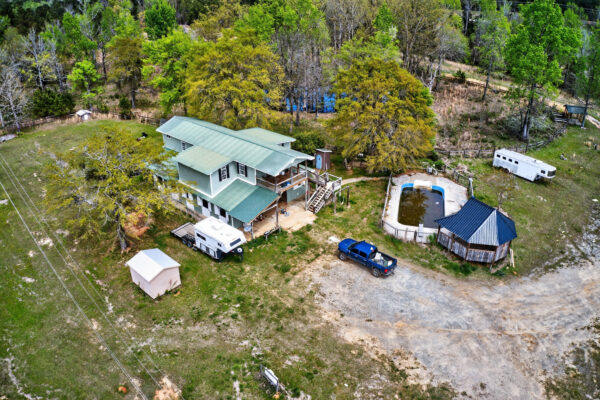 Photo of 48-acre-horse-farm-with-barndominium