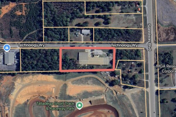 Photo of 42800-sf-industrial-facility-on-4-85%c2%b1-acres-talladega-al-online-auction