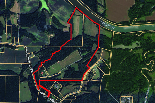 Photo of 116-acres-on-the-coosa-river-with-homes-barns-and-ponds