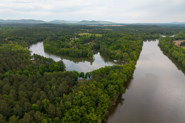 Photo of 22-22-acres-with-executive-waterfront-home-and-building-lots-on-the-coosa-river-cedar-bluff-al-auction