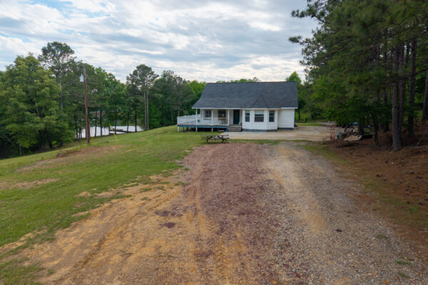 Photo of 22-22-acres-with-executive-waterfront-home-and-building-lots-on-the-coosa-river-cedar-bluff-al-auction