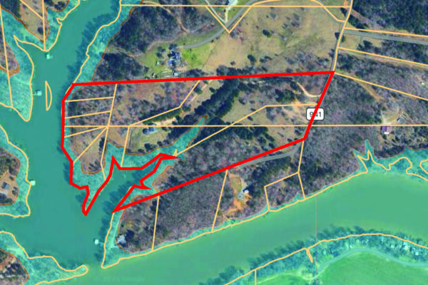Photo of 22-22-acres-with-executive-waterfront-home-and-building-lots-on-the-coosa-river-cedar-bluff-al-auction