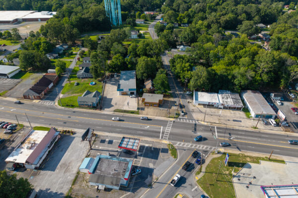 Photo of 1-acre-commercial-corner-with-commercial-building-2-homes-and-garage-apartment-rome-floyd-county-ga-auction