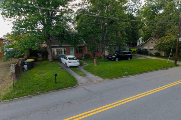 Photo of 1-acre-commercial-corner-with-commercial-building-2-homes-and-garage-apartment-rome-floyd-county-ga-auction