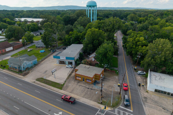 Photo of 1-acre-commercial-corner-with-commercial-building-2-homes-and-garage-apartment-rome-floyd-county-ga-auction