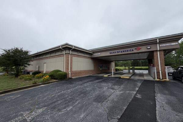 Photo of 4233-sf-freestanding-commercial-building-on-1-1%c2%b1-acre-corner-lot-stonecrest-dekalb-county-ga-auction
