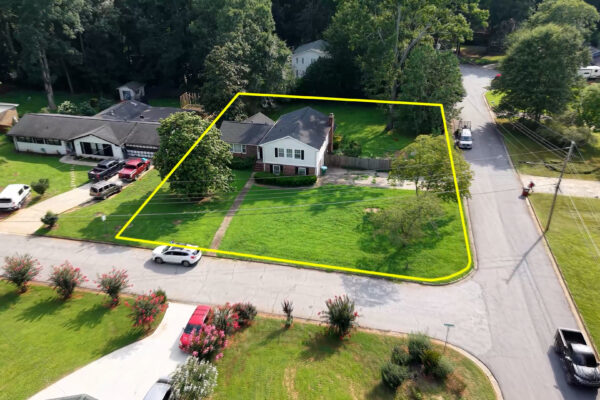 Photo of 4-bedroom-home-on-corner-lot-lilburn-gwinnett-county-ga-online-auction