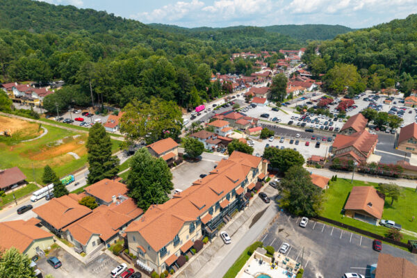 Photo of 3-condominium-units-at-tuscany-villas-helen-white-county-ga-online-auction