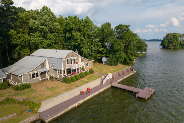 Photo of double-lake-frontage-home-with-docks-on-weiss-lake-cedar-bluff-cherokee-county-al-auction