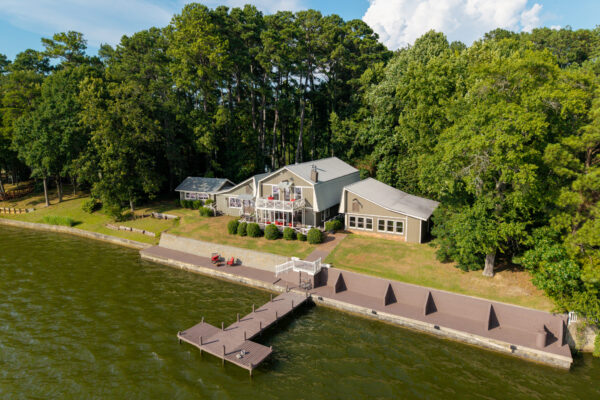 Photo of double-lake-frontage-home-with-docks-on-weiss-lake-cedar-bluff-cherokee-county-al-auction